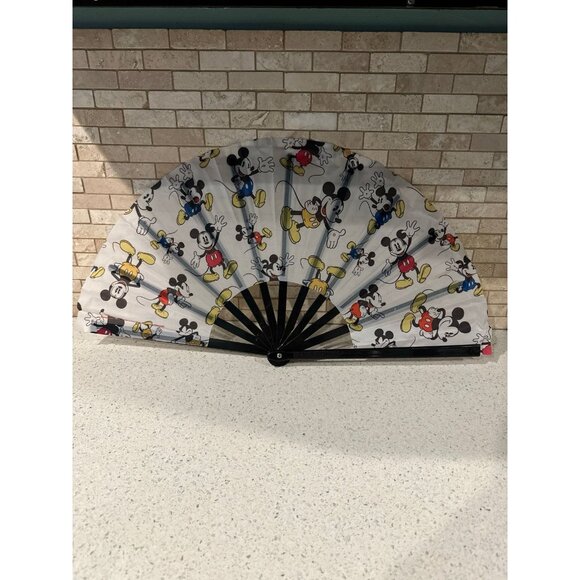 Disney‎ Folding Fan - Mickey Mouse Poses - Picture 1 of 2